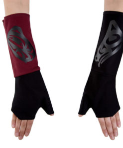 Alternative view of Short gloves w/crest